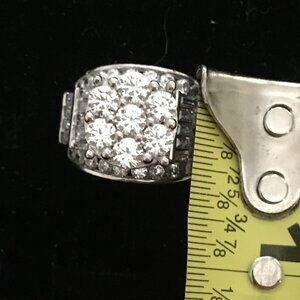 Brilliant Fashion Ring